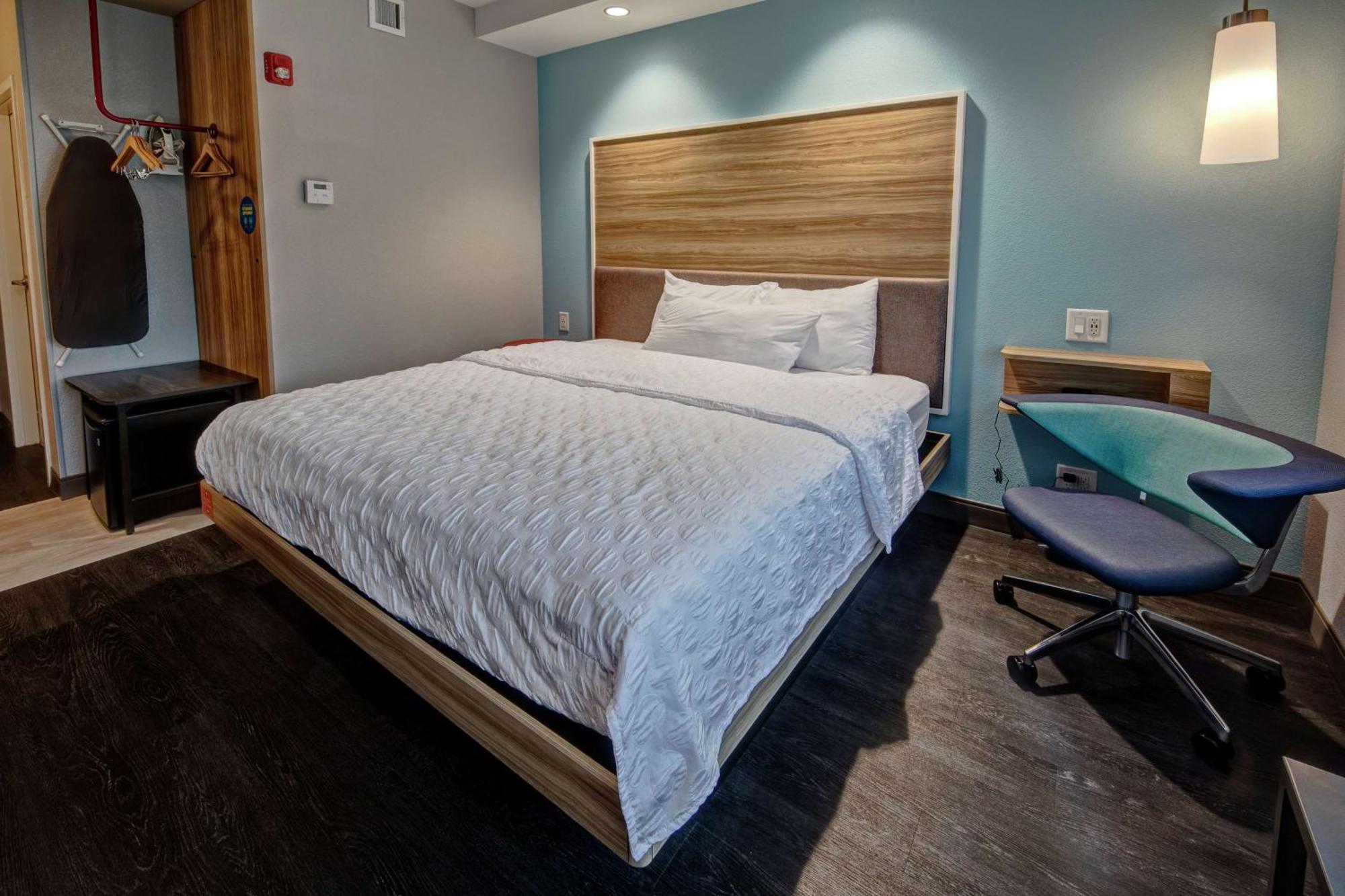 Tru By Hilton Roanoke Hollins Hotel Ngoại thất bức ảnh