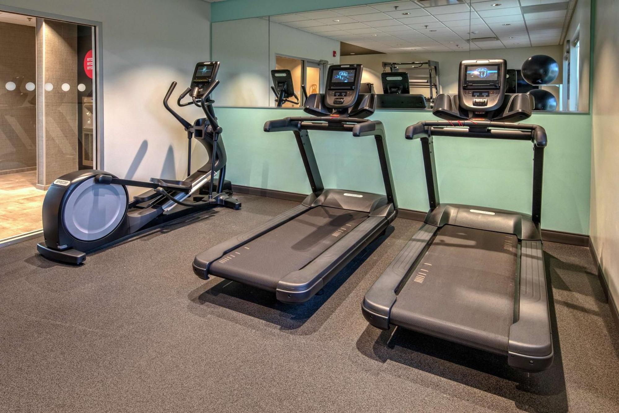 Tru By Hilton Roanoke Hollins Hotel Ngoại thất bức ảnh